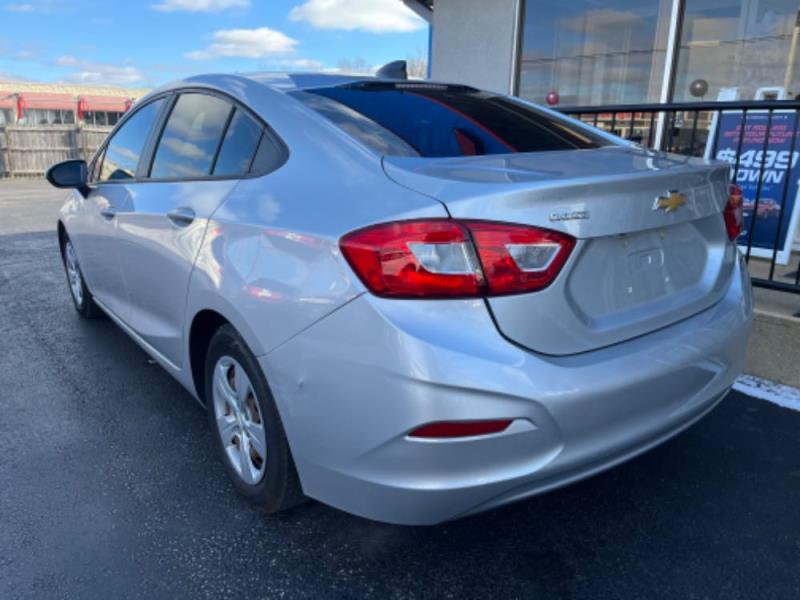 2018 Chevrolet Cruze LS Auto