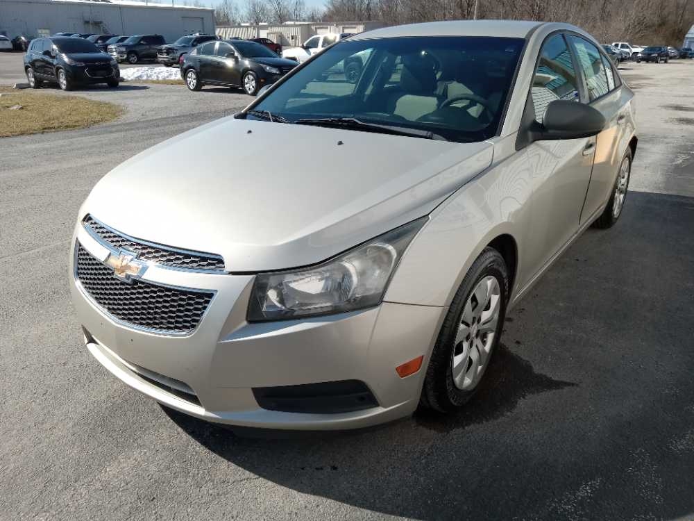 2017 CHEVROLET CRUZE LT