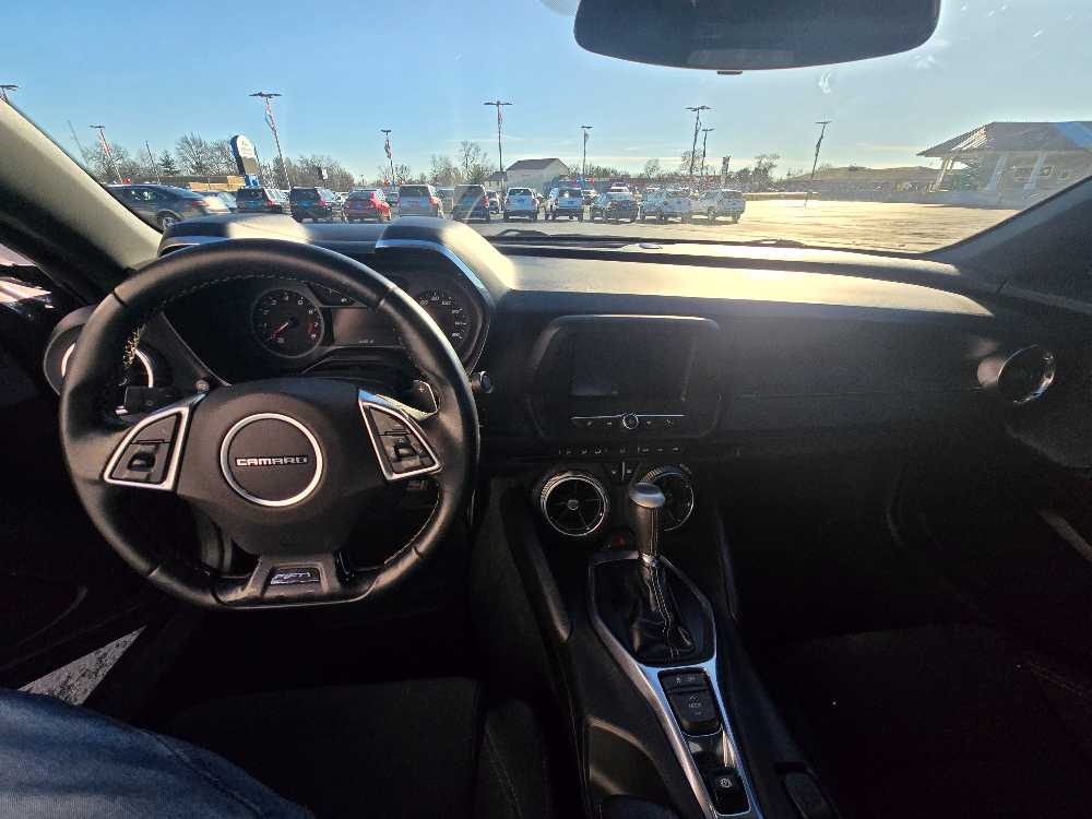 CHEVROLET CAMARO 1LT