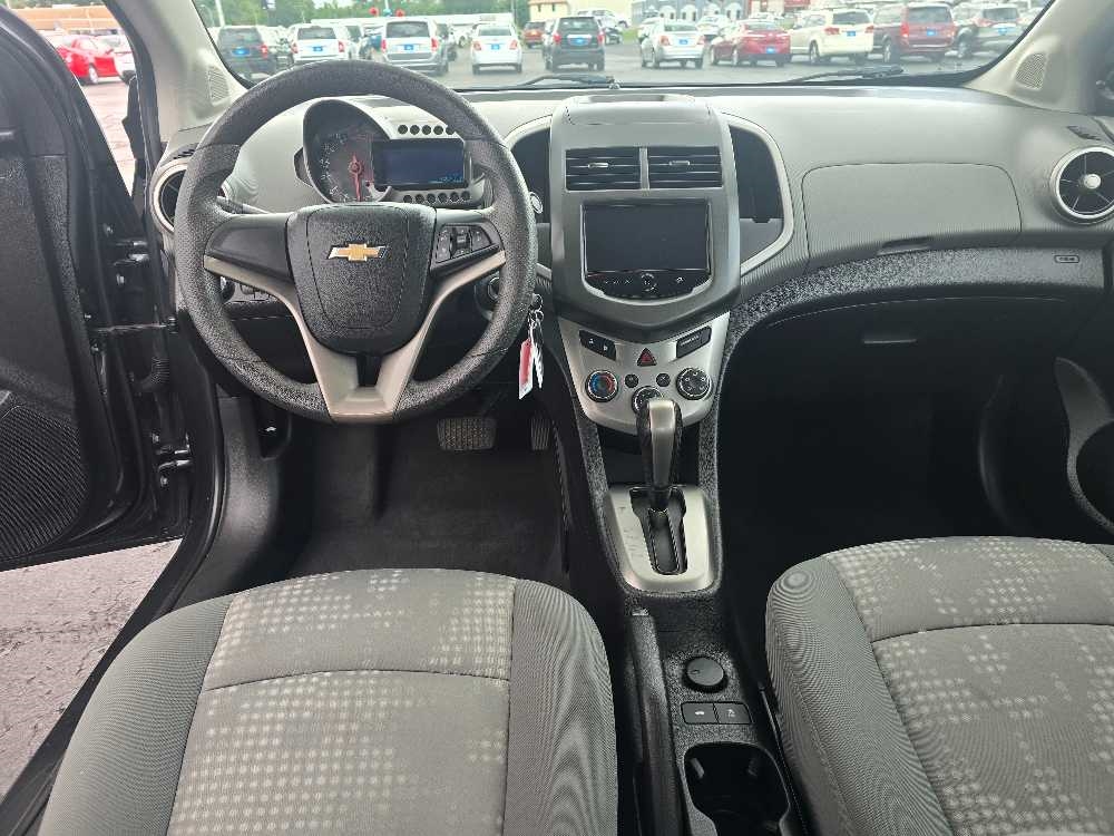 CHEVROLET SONIC LS
