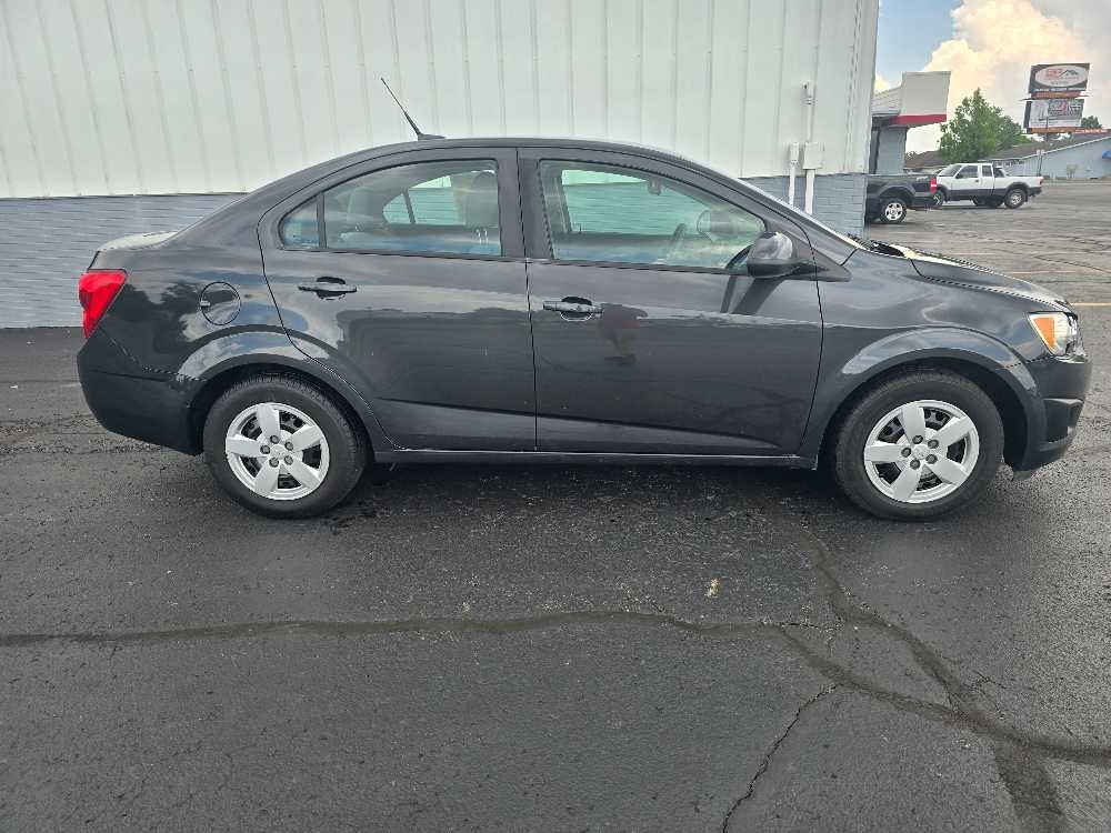 CHEVROLET SONIC LS