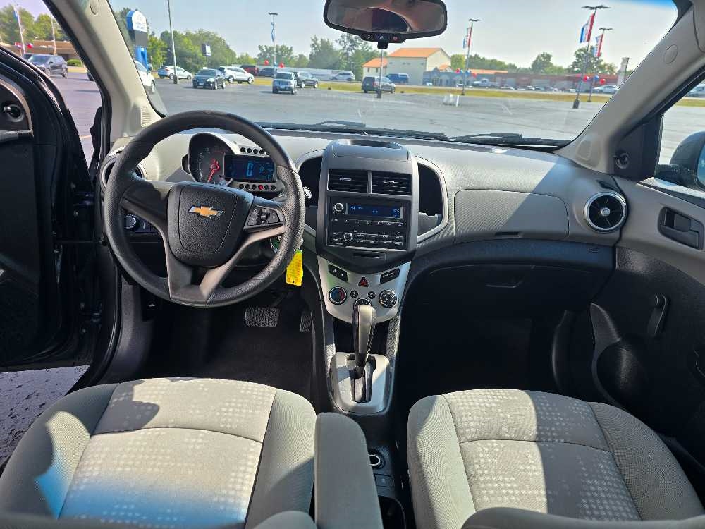 CHEVROLET SONIC LS