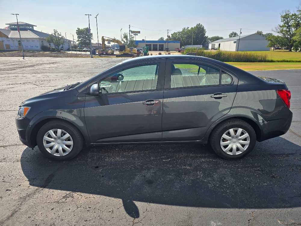 CHEVROLET SONIC LS