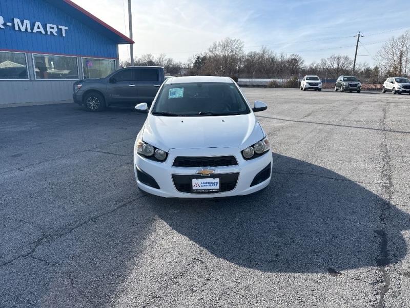 2015 Chevrolet Sonic LS's photo