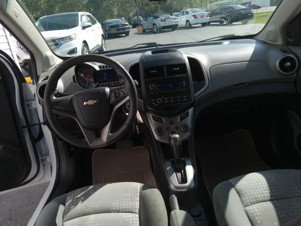 CHEVROLET SONIC LS