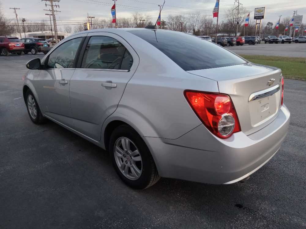 CHEVROLET SONIC LT
