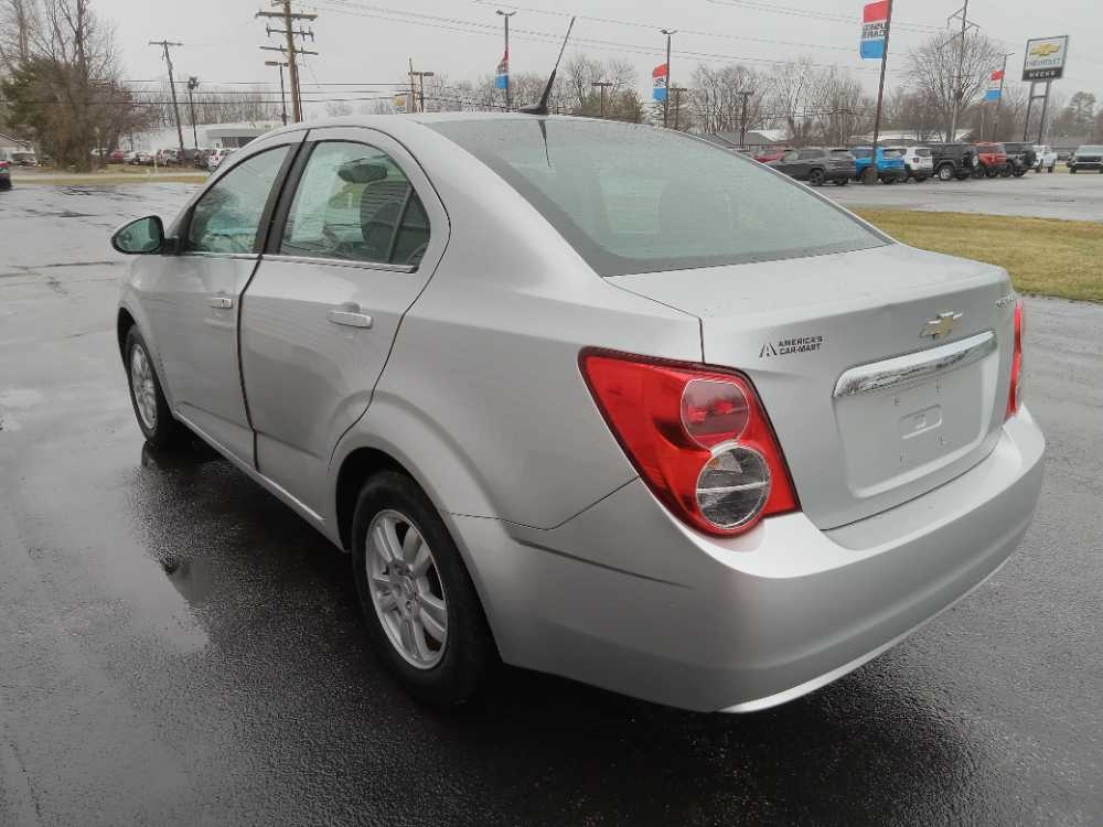 CHEVROLET SONIC LT