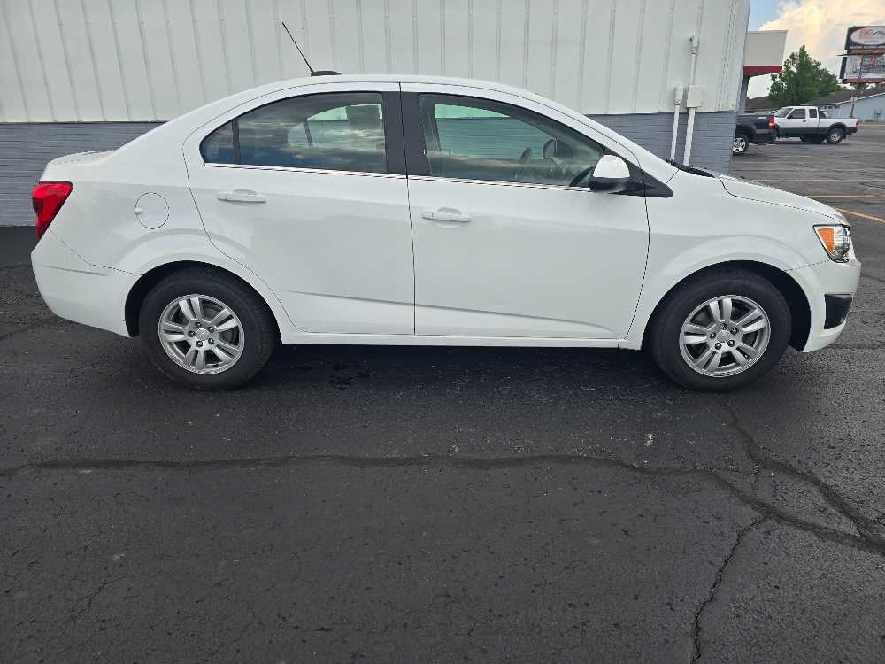 CHEVROLET SONIC LT