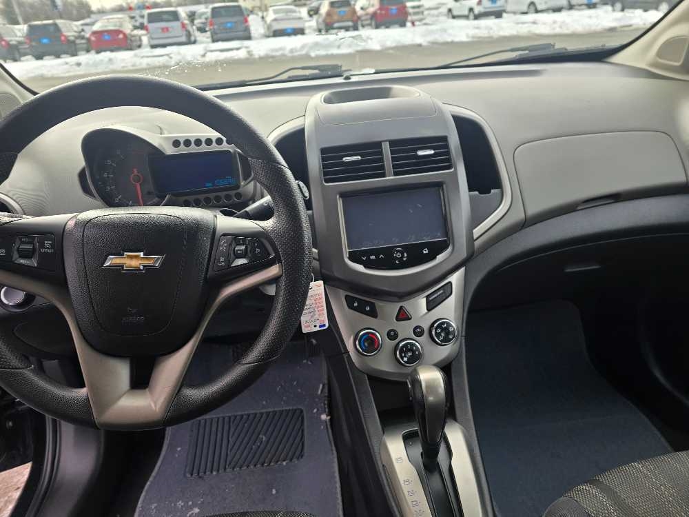 CHEVROLET SONIC LT