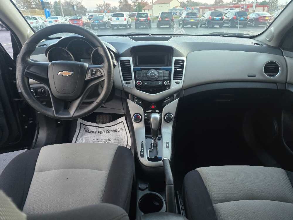 CHEVROLET CRUZE 1LS