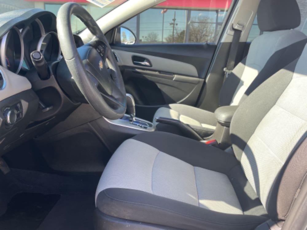 CHEVROLET CRUZE 1LS