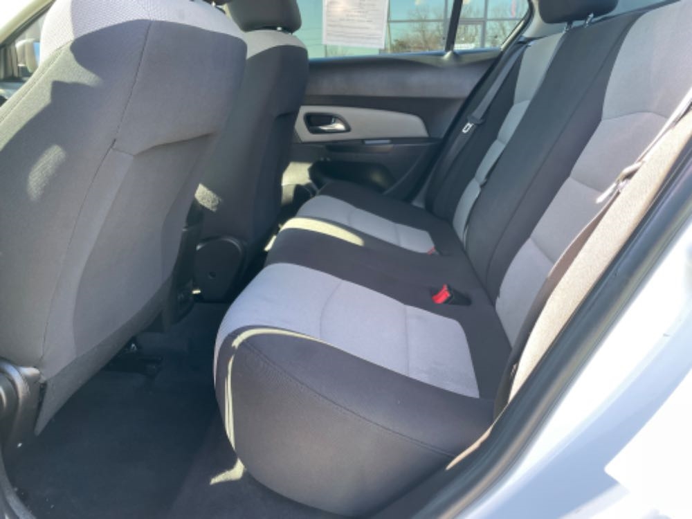 CHEVROLET CRUZE 1LS