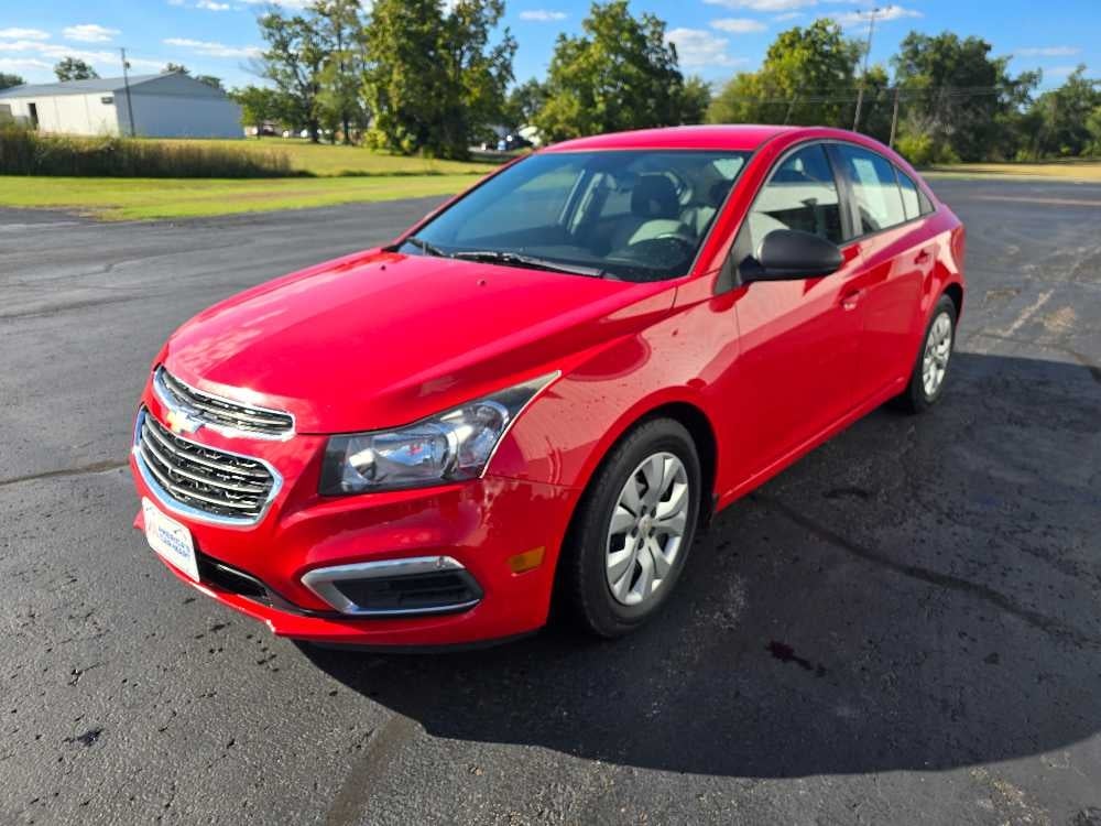 2015 Chevrolet Cruze LS's photo