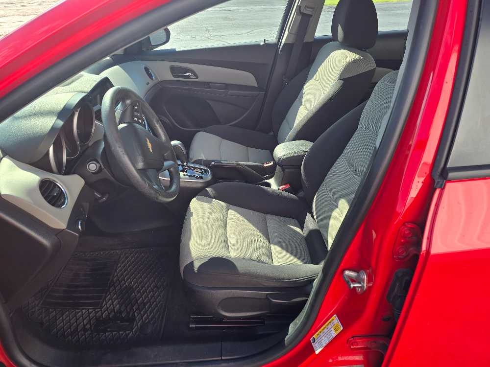 CHEVROLET CRUZE 1LS