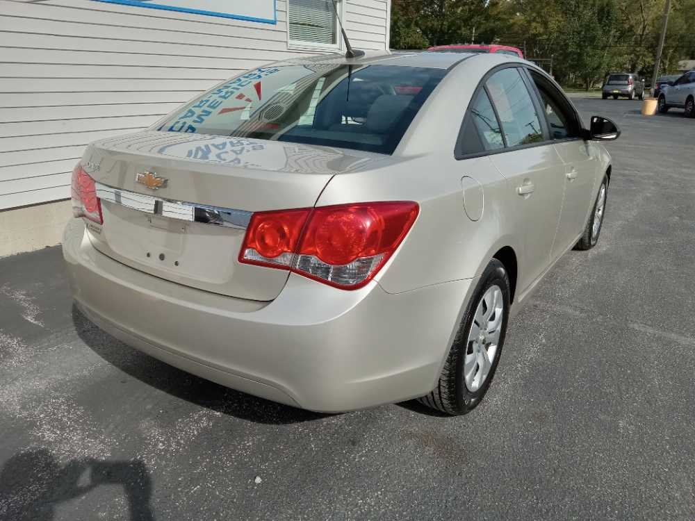 CHEVROLET CRUZE 1LS