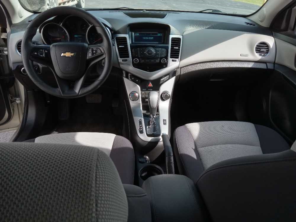 CHEVROLET CRUZE 1LS