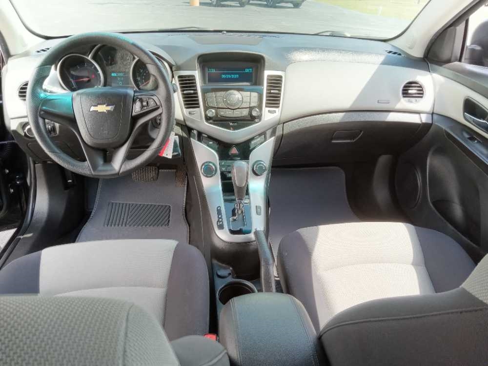 CHEVROLET CRUZE 1LS