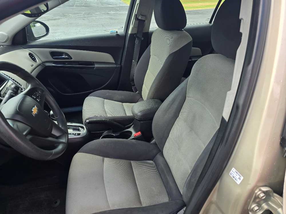 CHEVROLET CRUZE 1LS