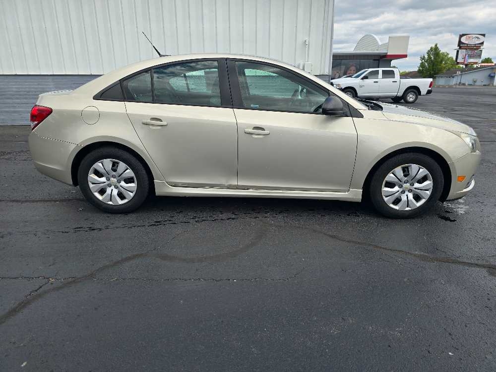 CHEVROLET CRUZE 1LS