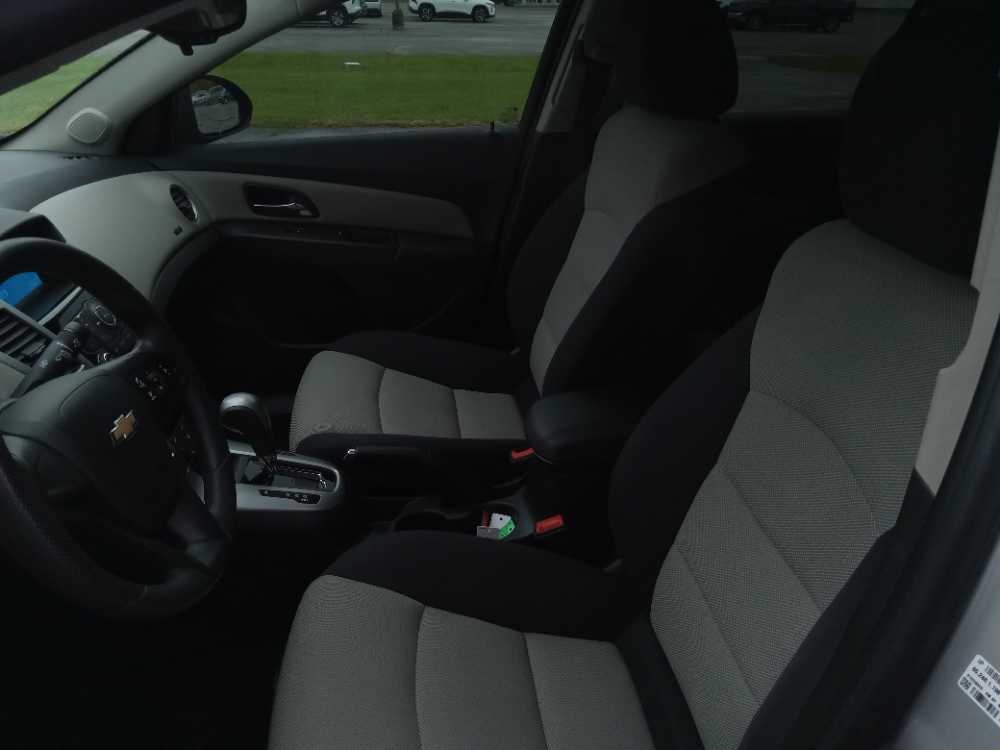 CHEVROLET CRUZE LIMITED LS