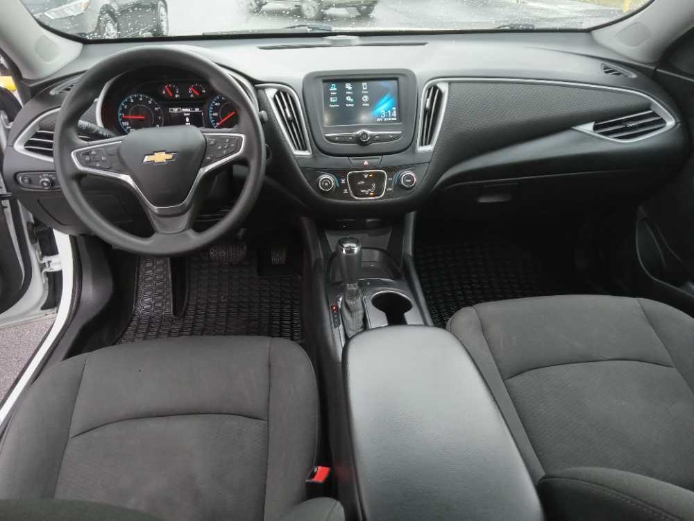 CHEVROLET MALIBU LS (1LS)