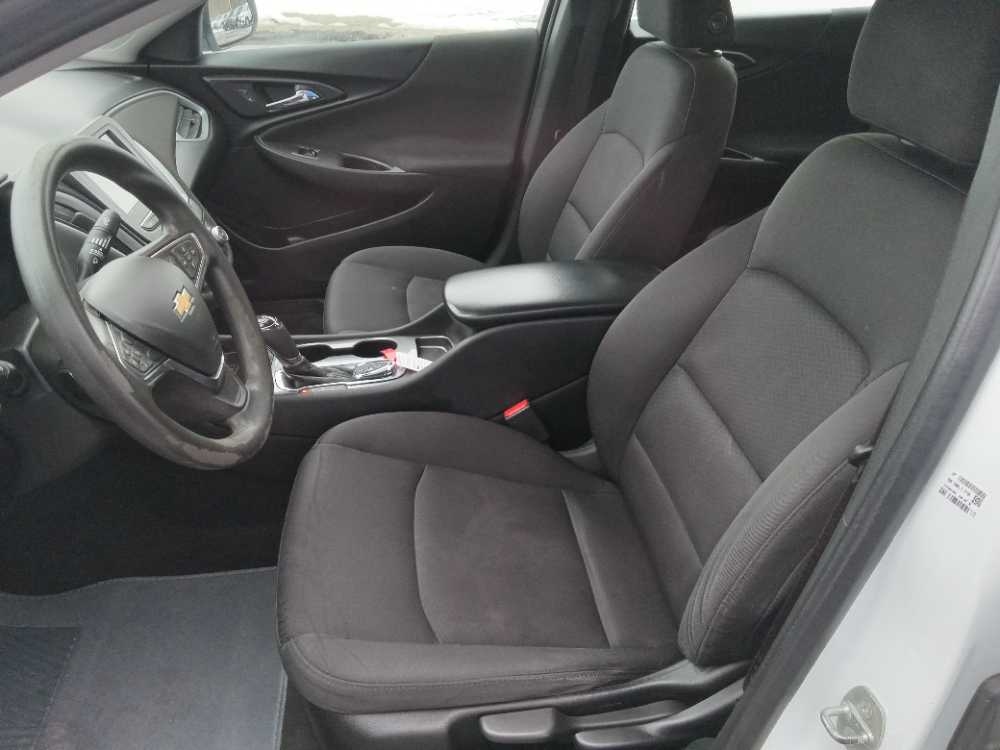 CHEVROLET MALIBU LS (1LS)