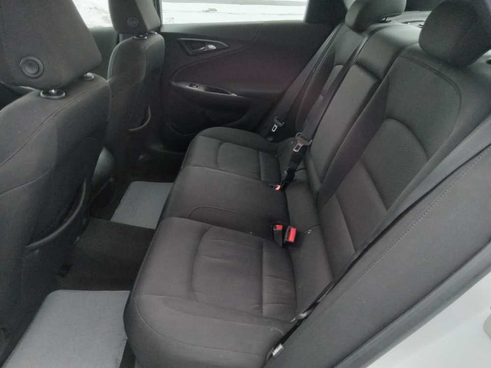 CHEVROLET MALIBU LS (1LS)