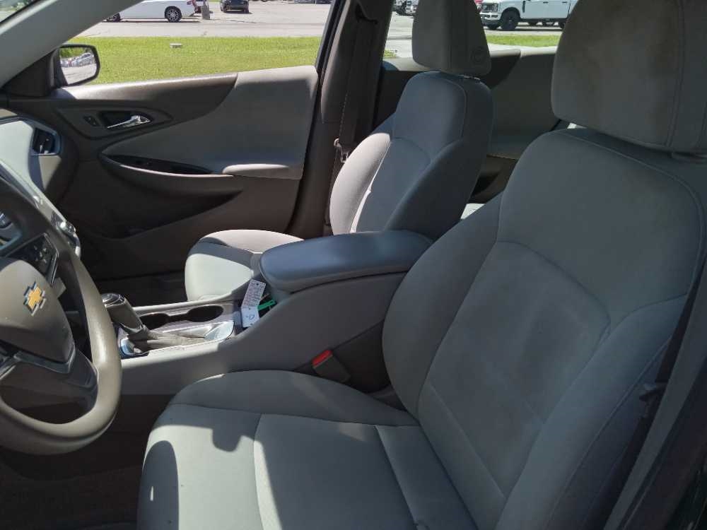 CHEVROLET MALIBU LS (1LS)