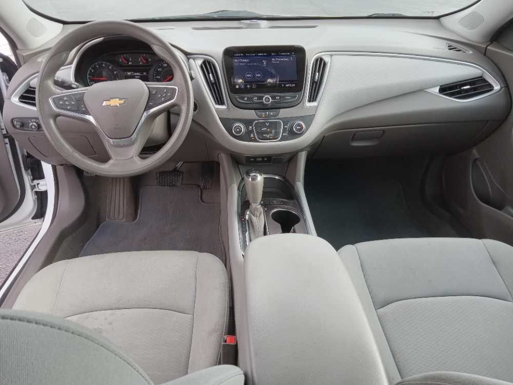CHEVROLET MALIBU LS (1FL)