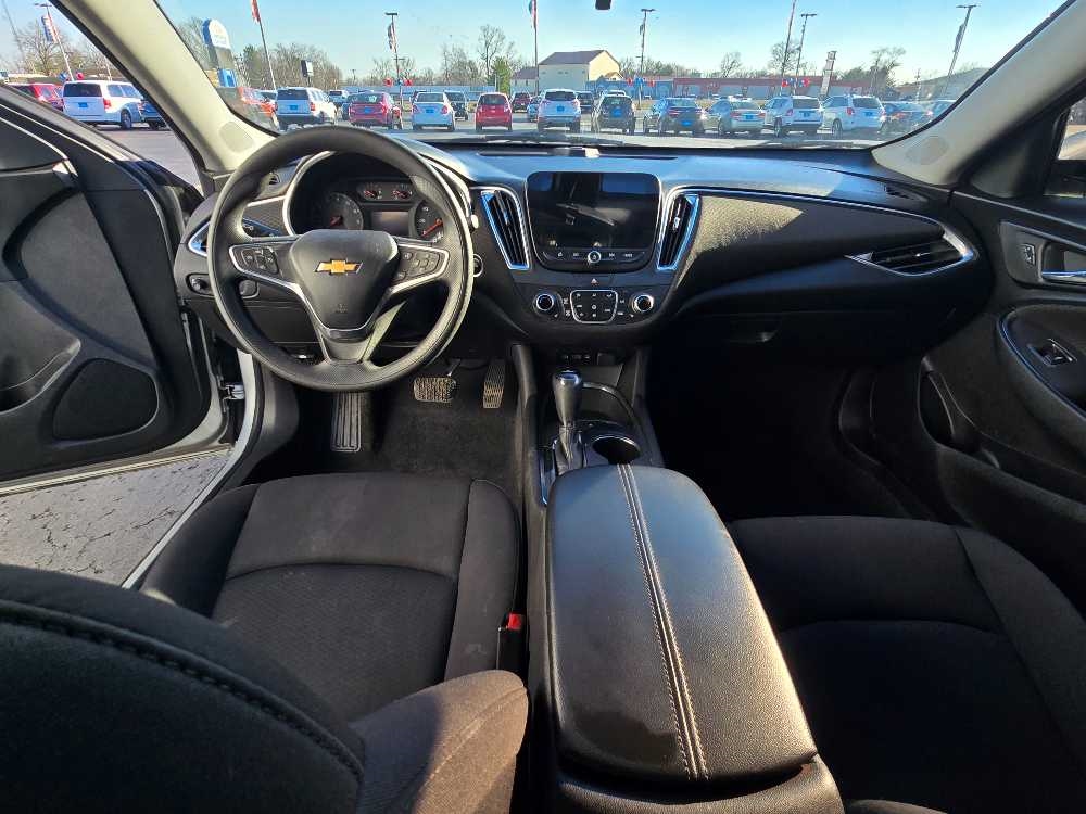 CHEVROLET MALIBU LT (2FL)