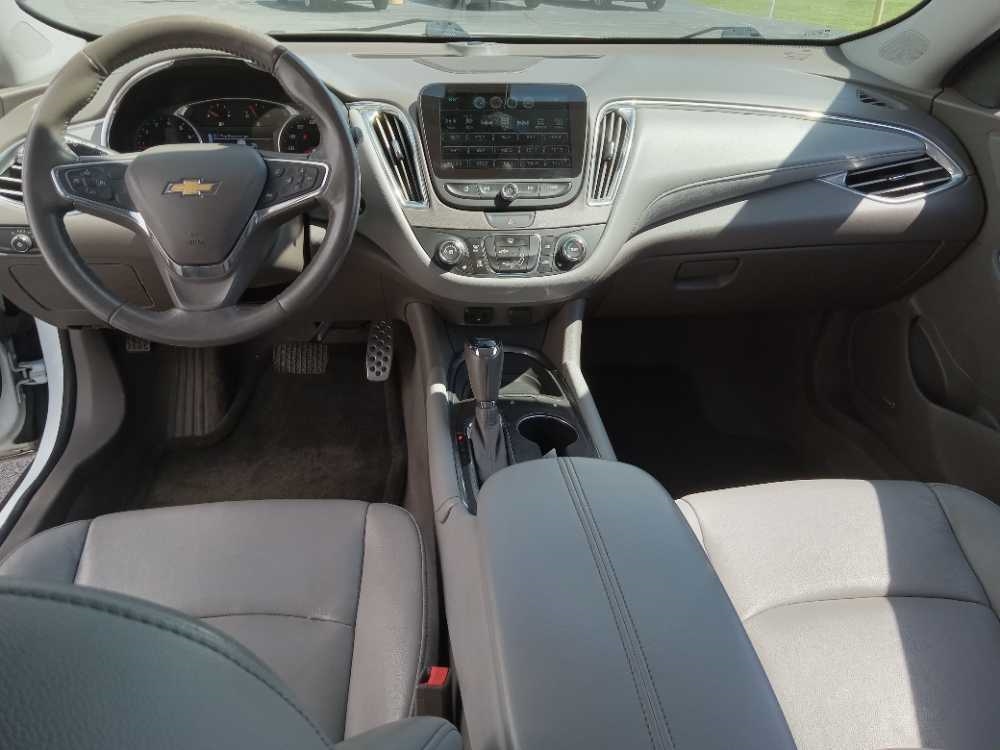 CHEVROLET MALIBU LT (1LT)