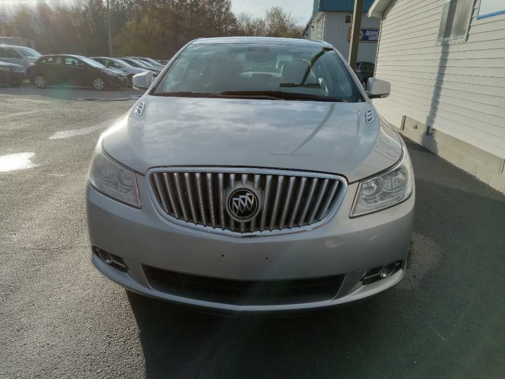 BUICK LACROSSE PREMIUM 1