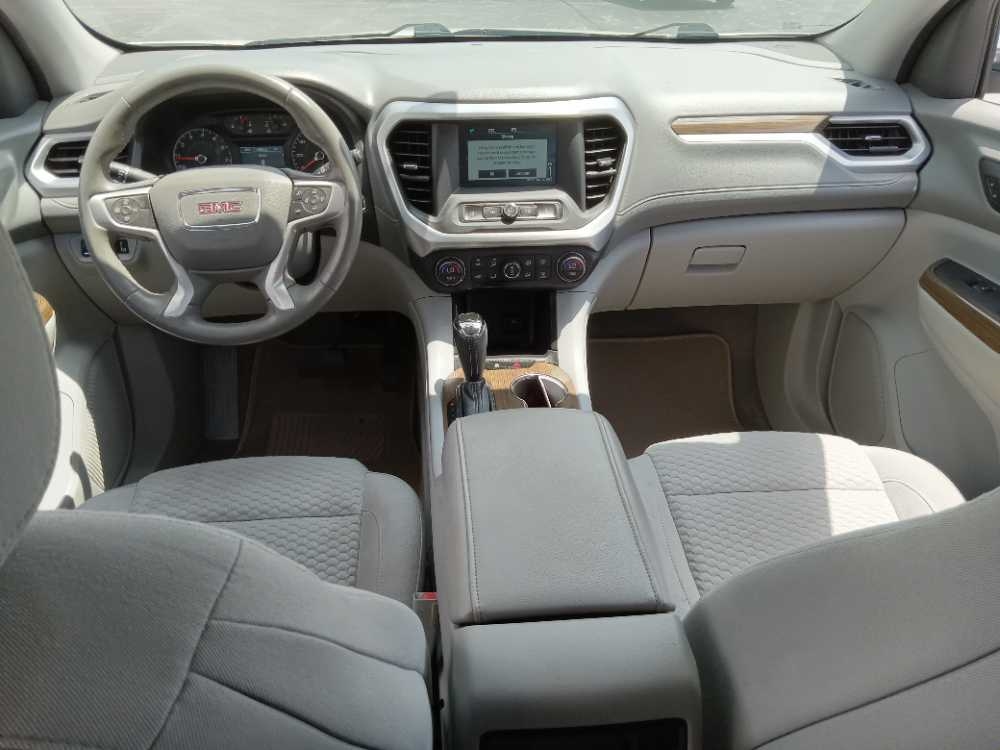GMC ACADIA SLE1