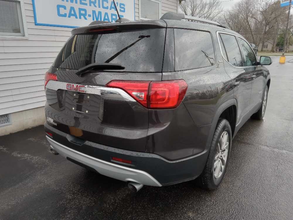 GMC ACADIA SLE2