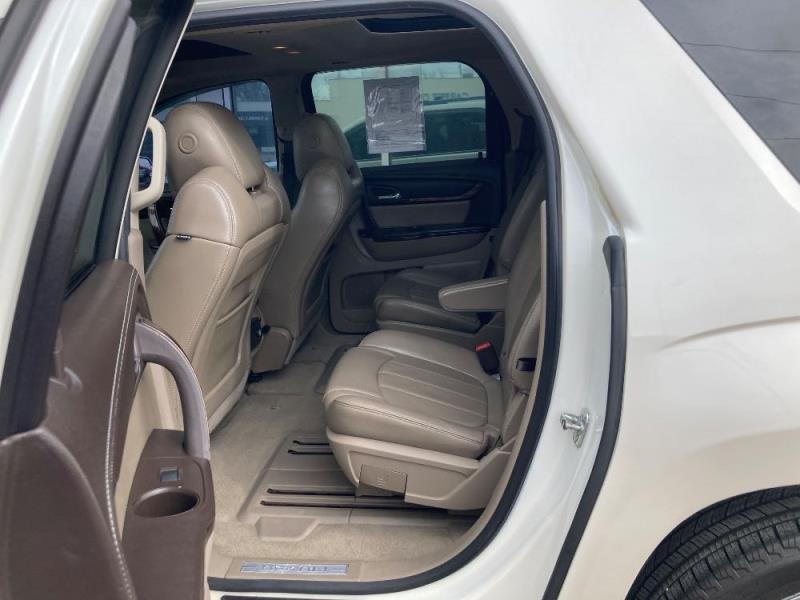2013 GMC Acadia Denali's photo