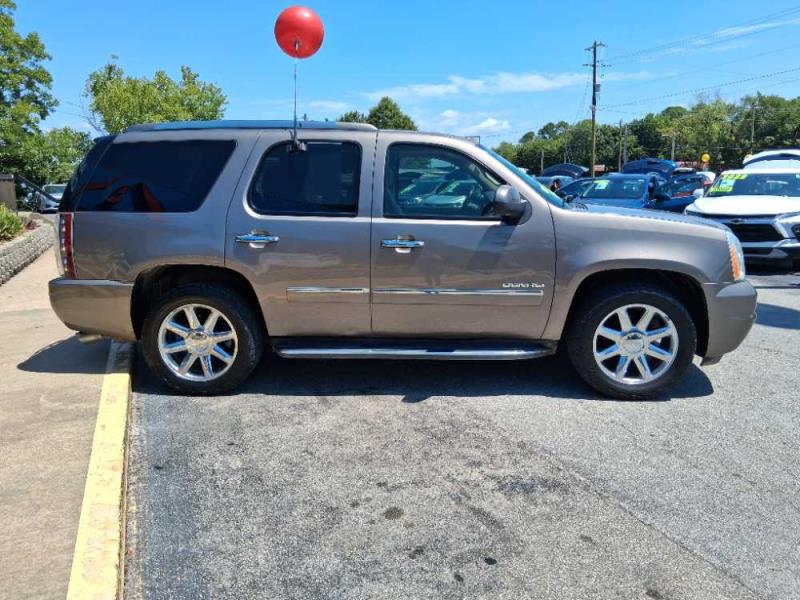 Image of 2014 GMC Yukon Denali