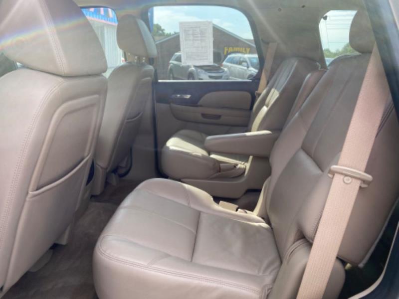 2008 Chevrolet Tahoe LS's photo