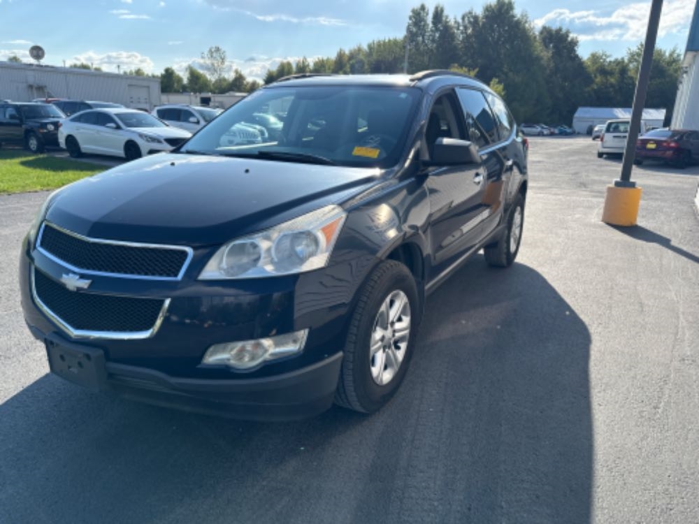 CHEVROLET TRAVERSE LS