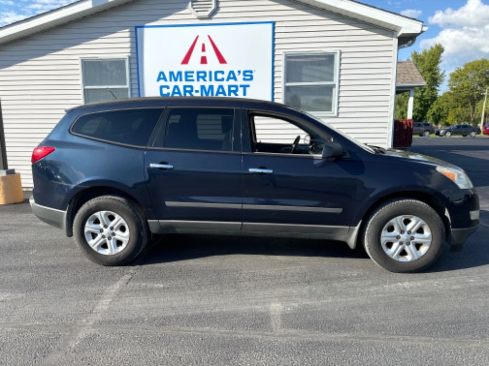 CHEVROLET TRAVERSE LS