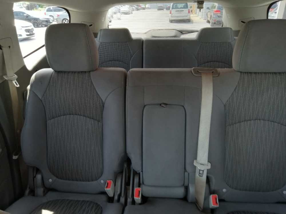 CHEVROLET TRAVERSE LS