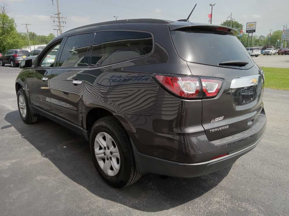 CHEVROLET TRAVERSE LS
