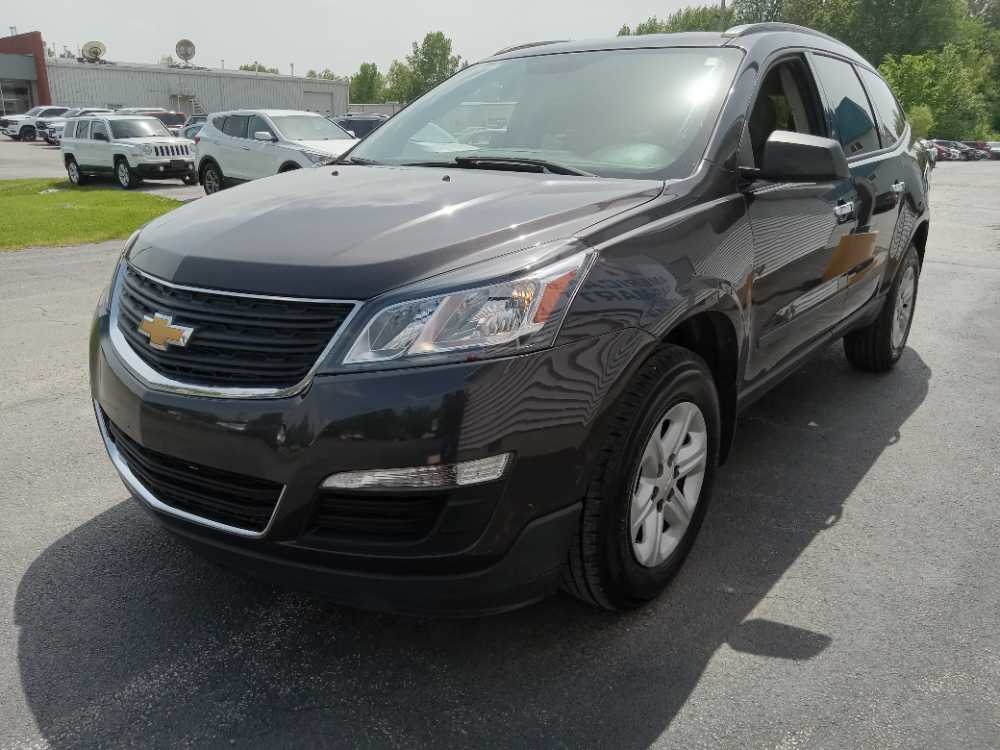 2017 CHEVROLET TRAVERSE LS