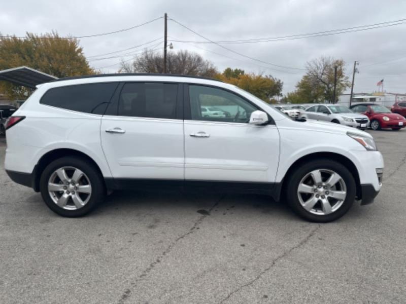 2017 Chevrolet Traverse | America's Car-Mart