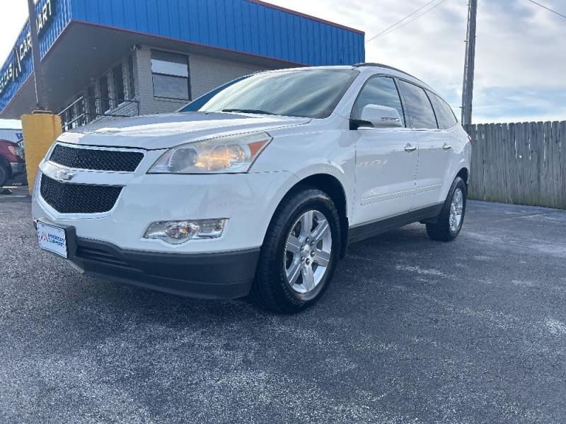 2011 Chevrolet Traverse 2LT's photo