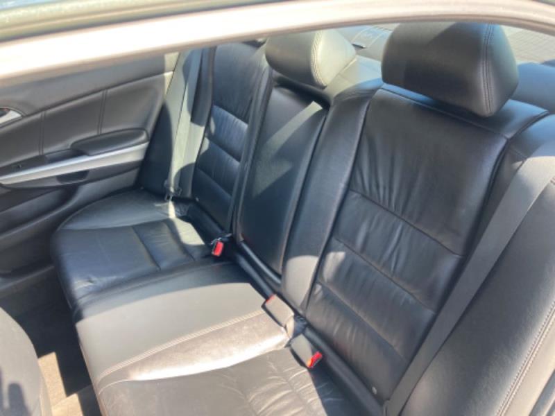 2010 Honda Accord EX-L's photo