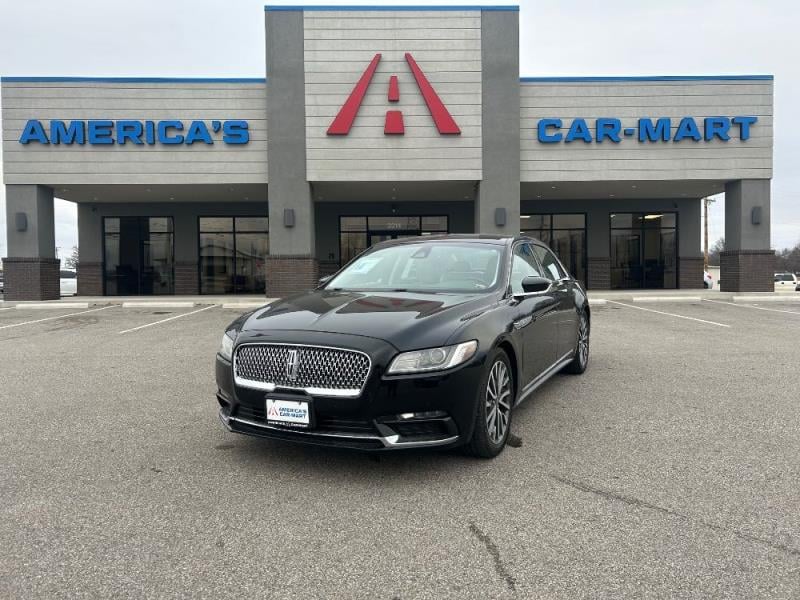 2017 Lincoln Continental Select's photo