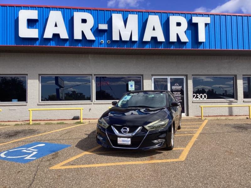 2016 Nissan Maxima SR's photo