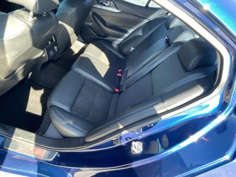 2018 Nissan Maxima SR's photo