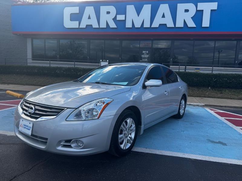 2011 Nissan Altima S's photo