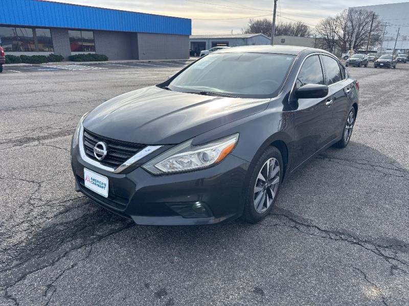 2017 Nissan Altima SV's photo